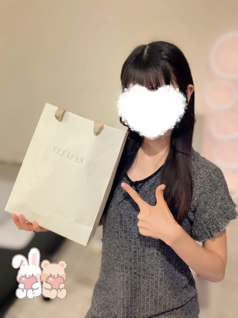 1ヶ月ぶりの出勤♡
事前のご予約で完売ありがとうございました🈵🐤

楽しい時間ってあっという間すぎる🙊💗
いつも沢山差し