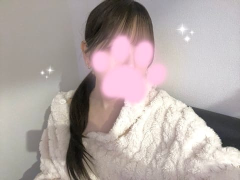 今日も出勤してます♡
12:00-20:00
王子ルーム🎀

お部屋暖かくして待ってます💞🫧