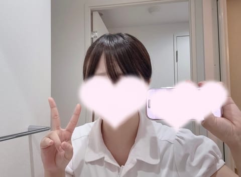 こんにちは～、はやてですꯁꯧ

出勤してます✨️
前髪ストレート新鮮なかんじ～☺️🫶🏻

✅次の出勤は15日13:00~