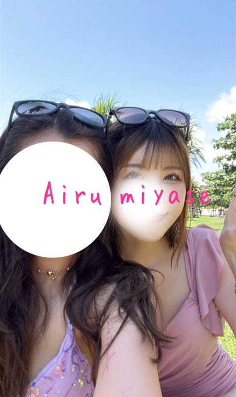 お久しぶりです🧚‍♀️
半年ぶりくらい？😂

地元沖縄に帰省してました🌺♡
大満喫👼💕

明日16:00〜空きございます