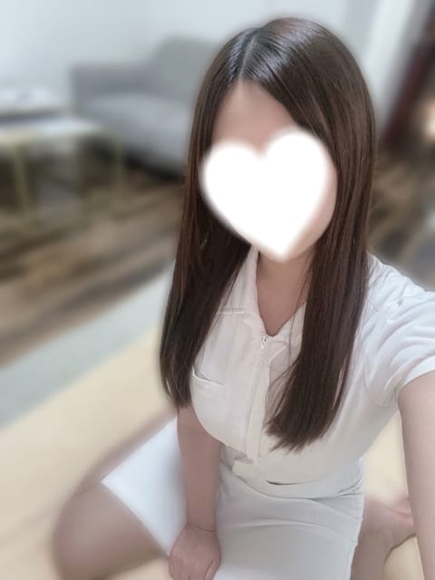 出勤しました❣️
本日19:00~24:00までいます☺︎
初めての土曜日出勤に初めての時間帯での出勤です☺︎
天気も気