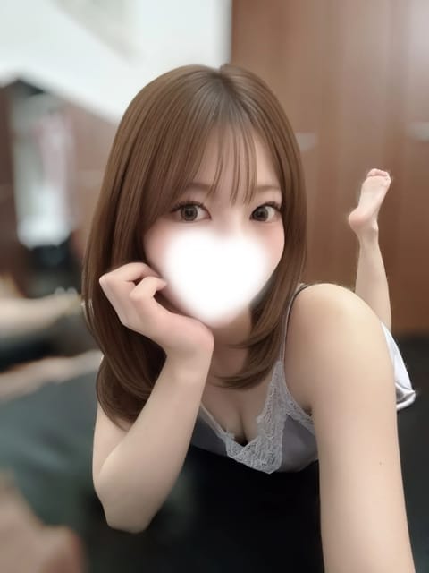 出勤しました！🐬🫧‪

こんにちは！本日も23:00まで出勤してます❣️
今日はとっても暑いですが、癒されに来てくれる方