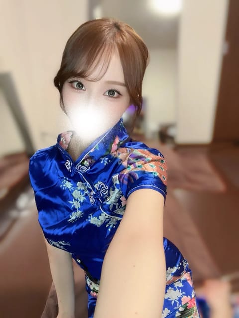 🧞‍♂️👖🧢💙🌍🚙🔵🪼🥏🛝🟦🎣🧿🛋🔷📘⛴🌀💤🚹🔹