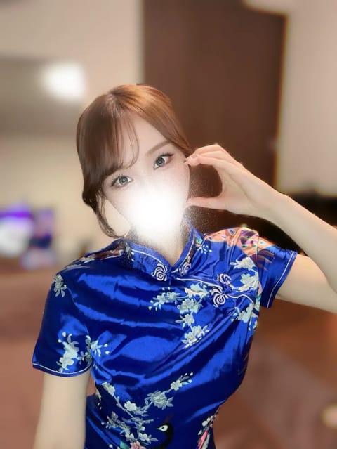 🧞‍♂️👖🧢💙🌍🚙🔵🪼🥏🛝🟦🎣🧿🛋🔷📘⛴🌀💤🚹🔹