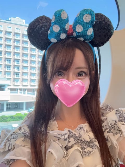 明日から初出勤します🤍🤍
はるかです✨
お兄さんたちは明日ナニしてるのかな⸝⸝⸝⸝🫶
こんな寒い中愛にきてくれた紳士様に
