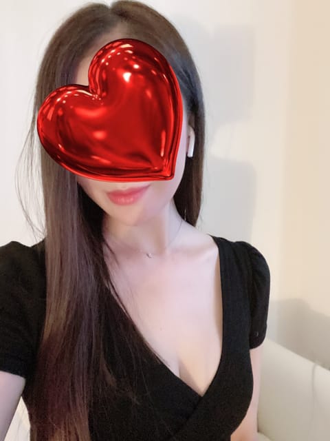 こんばんは💓
昨日もお客様方ありがとうございました🥰
昔はお仕事しんどいなとかプレッシャーとかに
押し潰されて心折れそう