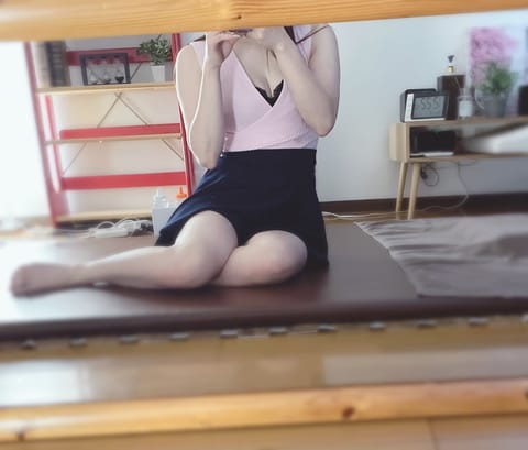 りおなです❣️

今日も23時まで出勤してます🫶
今週はバタバタであっという間の1週間だった😭明日からお休みの方もそうじ