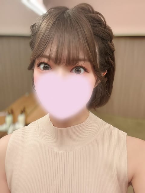 こんばんは(⍝ •⩊•  ⍝)♥今日は22-5🌙
暑いと場所によってアイス寄り道してたべちゃうのやめたい🍨💓笑