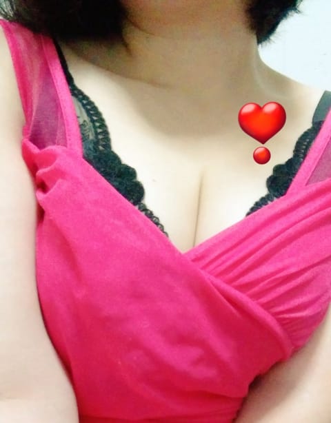 本日12〜21までいてます〜
🈳ありますので良かったら来てください☺️
寒くなってきたのでぽかぽかになりましょう〜