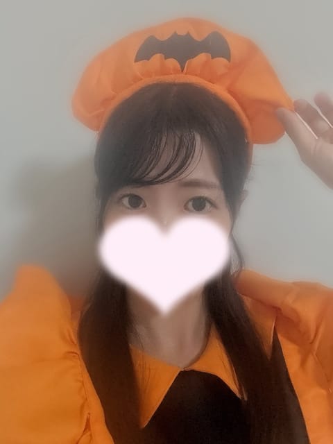 こんばんは🌙* :ﾟ

本日出勤時間少し変わりまして
19:30~となります🍒

はじめましての方も仲良しさんも、お会い