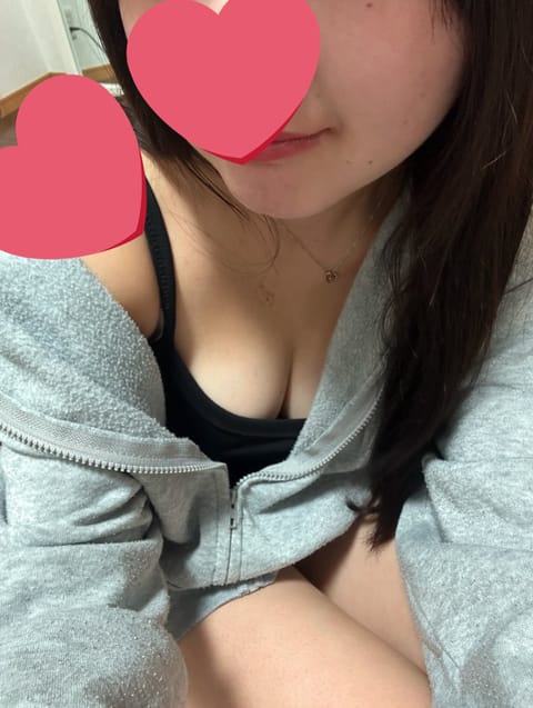 18:00~翌3:00までです〜！

一生懸命頑張るので会いに来てください🥺💞