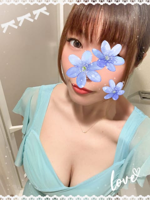 ご予約いっぱいありがとうございます🥰❤️
22日にゃんこの日は大塚19時からいます🐈🐾遊びに来てね💕︎

23日🍋神楽坂