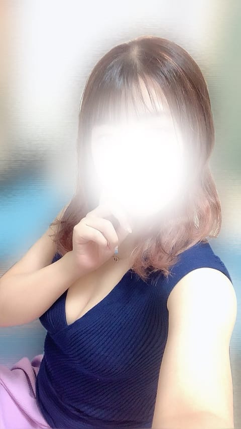 久々に出勤してます✨
🌟8/30   ～22時
会いに来てね❤️
待ってるね〜🥰
 #ノクターン静岡 #メンズエステ静岡
