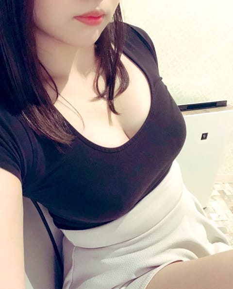 こんにちは*˙˙*)ﾉ" 

小さい頃に鋼の錬金術師を見てたけどほぼ覚えてなかったので最近改めて見直したよ！
話は勿論面