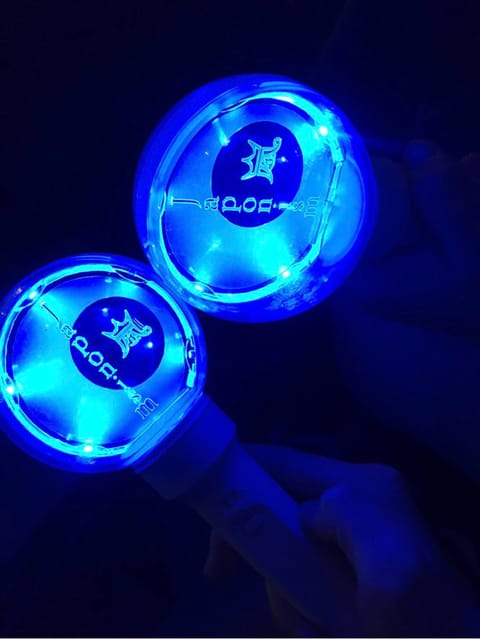 こんにちは！
昨日もありがとうございました☺🙏

本日も引き続き出勤してます🪄︎︎✨

嵐のラストライブ観たくて休みにし
