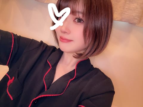 出勤ちゅーです('З`)♡

🈳16:00~
🈳20:00~ です( ᴗ̀ ᴗ́ )

24時までいるのでお仕事終わりの