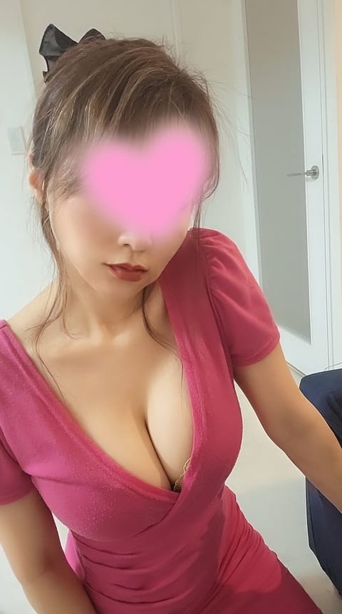 静岡に行っている
間のお盆の休みに
会いたかったと
言ってくれて、

ずっと待っててくれて
ありがとう🥰

今日も全力の