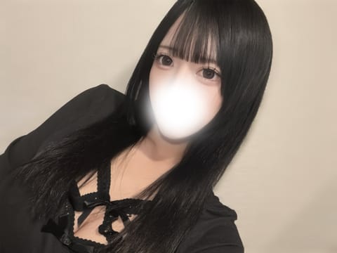 前髪ぱっつんが1番落ち着く😌