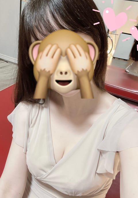 こんばんは🌙
雨が止んでよかったです💕

明日は飯田橋ルーム 11:00〜
出勤いたします♡

ご予約お待ちしております