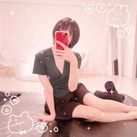 こんにちは☀️
先週も御来店ありがとうでした♡♡
私で良ければまた相談のるからね🍀*゜

今週の出勤🌱⸜(  ॑꒳ ॑ 