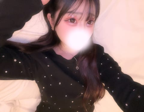 出勤してます🥺‼️
今日もねいろととろとろ密着しよ~🕯💖
ご予約お待ちしてます🎶