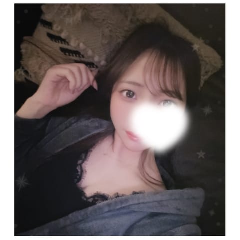 今日もお仕事お疲れ様です🤍
私も帰ってる途中..

ゆっくりお休みください🌙☁️