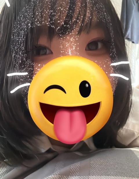 みなさんこんにちは😃
昨日から変更で本日17時から出勤します!
最近オプションつけてくれる方が多くてとっても嬉しいです☺