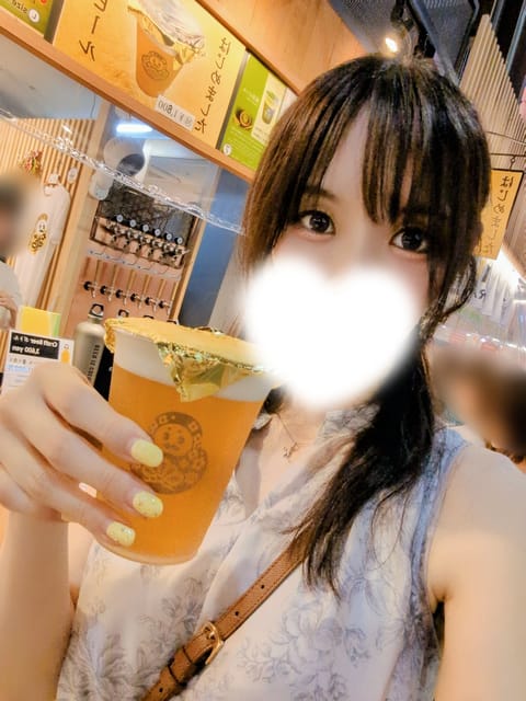 金沢で金箔ビール飲んだ🍻💛