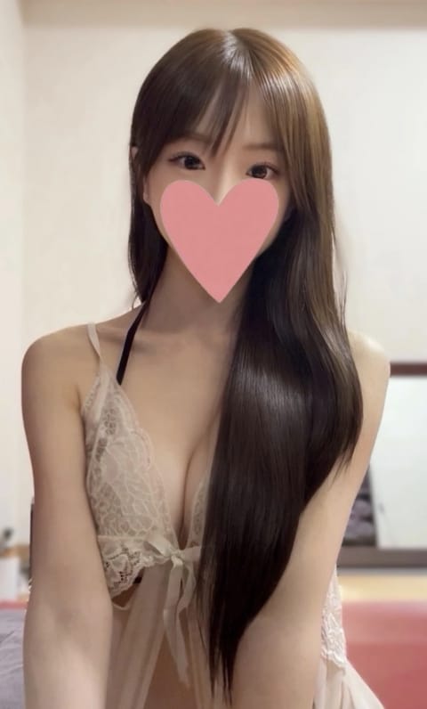 本日23:00〜

7/1 19:00〜

出勤します♪✨✨
来てくださったら嬉しいです☺️🥹🙌🏻