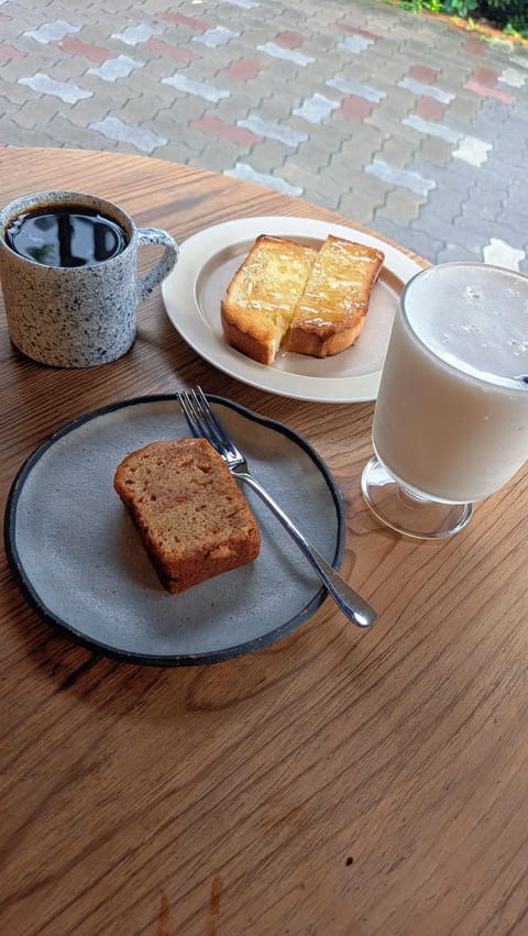 雨の日のテラス

今日は久々に晴れて
嬉しかった🤍💐