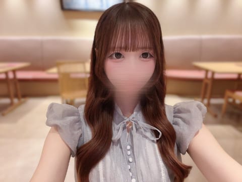 ほんじつ池袋ルームいます💛
遅い時間からだけど会いたいな〜🥹🥹

お誘いたくさんお待ちしております♡