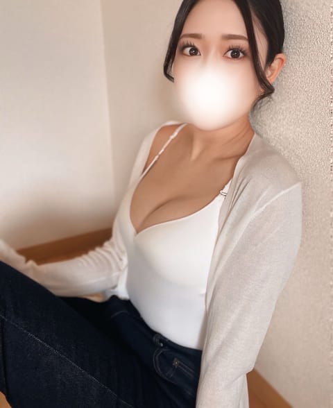 お久しぶりです☺️
美奈です♡

本業のお仕事も慣れてきて
楽しく働いています

お客様も元気かな？
元気でいてくれたら