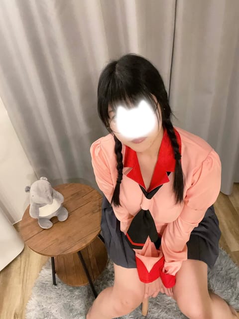 こんにちは☺︎

年内にコスプレ衣装の断捨離が終わるか微妙になってきました(捨てられない族)

今週の出勤は
20日(土
