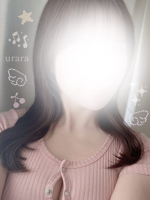 おはようございます🫧
うららです🍒
お久しぶりになってしまいました(っ  ; ˘ )
本日13:00～出勤します✨️
今