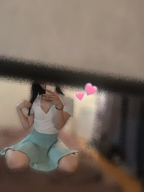出勤してますദ്ദി^ᴗ  ᴗ^₎
時間空きましたのですぐご案内可能です💁🏻‍♀️♥️

9月もよろしくお願いします👼🏻