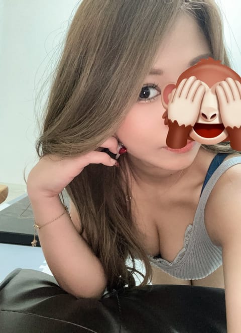 おはようございます🤍
本日19:00~居ます😘
まだ空いてるので是非♡♡