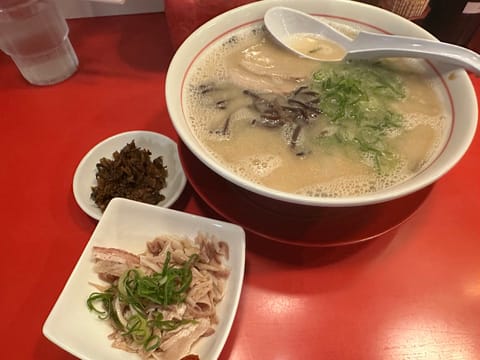 何食べようかなって考える時間が
大好きな私ですっ😘♡笑