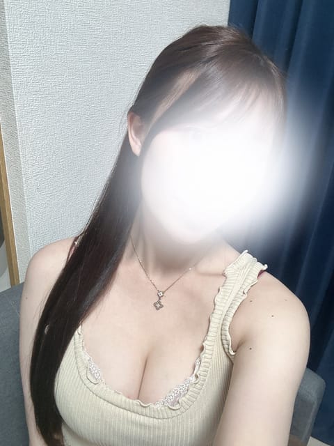 おはようございます💕🥺
本日は10:00〜18:00恵比寿room

かなの今週のシフト( ◠·◠)ა
予約の空きがある