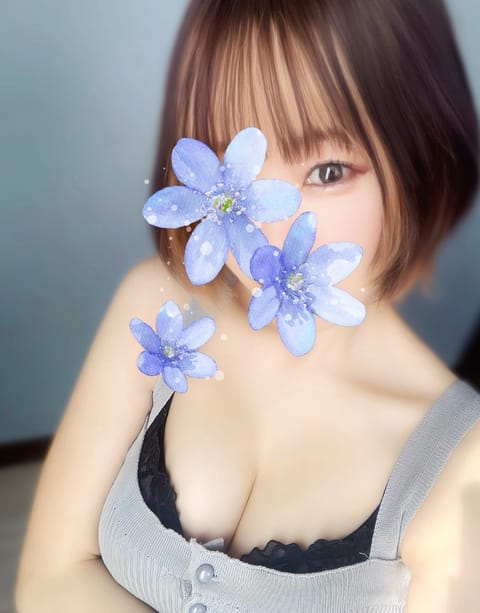 おはようございます！

今日は雨降りそうな天気😭💦
もうすぐお盆休みおわっちゃいますね🥺
お仕事始まる前にゆっくり過ごし
