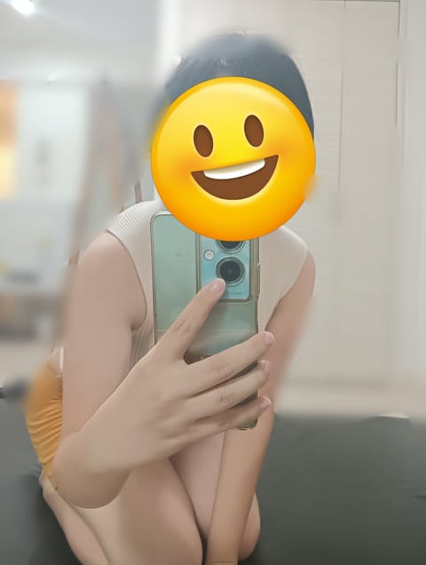 今日は11:00〜18:00でいます🌷

まったり過ごしたい方も、お仕事帰りに癒されたい方も大歓迎です😊

一緒にゆっく