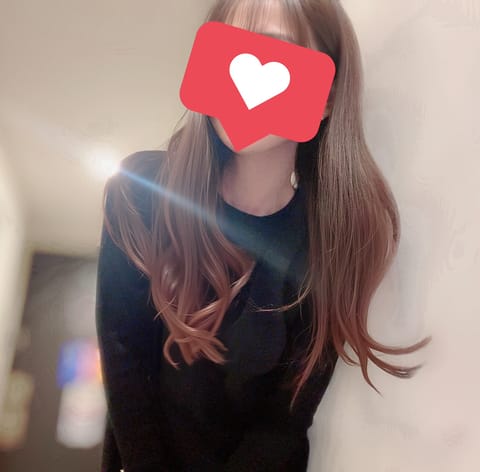 今日からだよ👗

先月は雪にハラハラしながらだったな😆

もうあれから1ヶ月経つんだ、1ヶ月って早いね🗓️