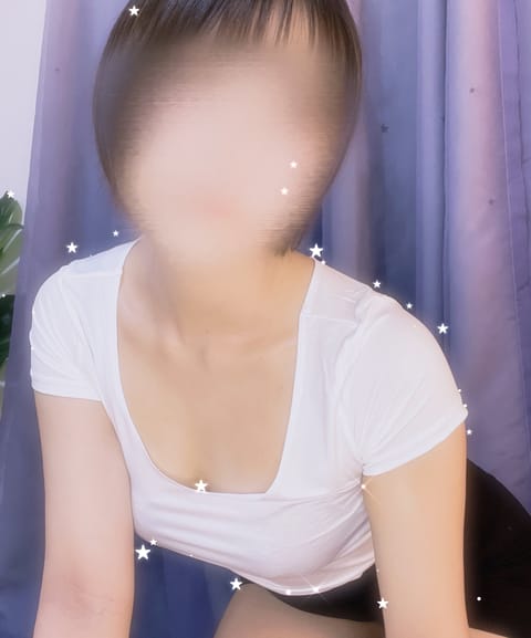 一花本日出勤です🌸
お時間合う方、お待ちしてます😌♡