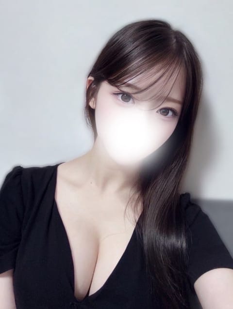 新横浜11時〜19時

涼しいお部屋でのんびり待ってます🫧
会えたらうれしいな