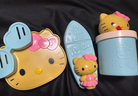 ハッピーセット
ガングロキティ(ﾐ･｡･ﾐ)🎀🍎
ゲットしたぜ🫶🥺🥺🥺🥺

きゃわいいいぃぃぃぃぃぃ

ぎゃああああ🫨🫨
