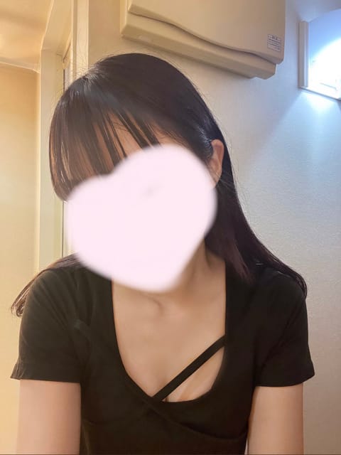 こんばんわ🌙♡

日付変わって本日
8/14日18時〜25時
追加で
8/17日18時〜24時まで出勤しますっ❕😳