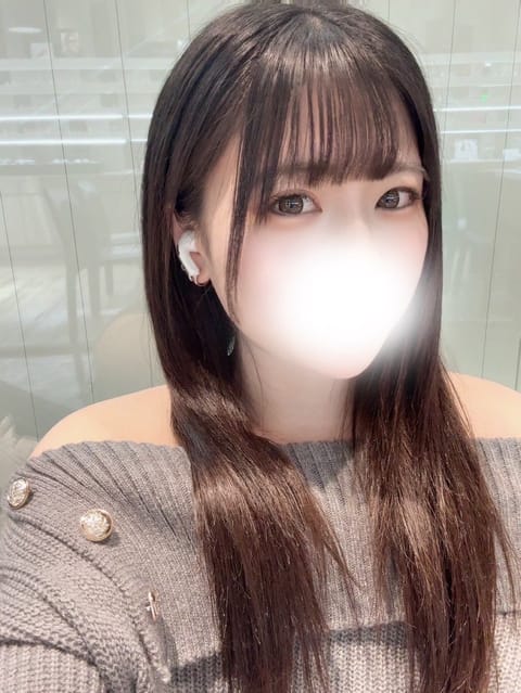 口開けのおにいさんありがとう❤️
とっても緊張したけど優しい方で楽しめた🙌🏻💕

次回22:40-🈳あります❕
ゆらとト