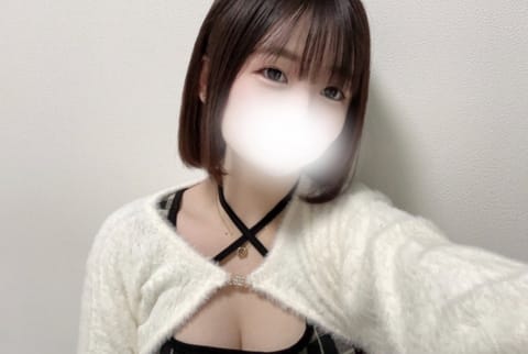 こんばんは🌙

雨もやんだしちょっぴり贅沢にりずと遊んでいきませんか？？🫣

まっすぐ帰っちゃうなんてもったいない🥹

