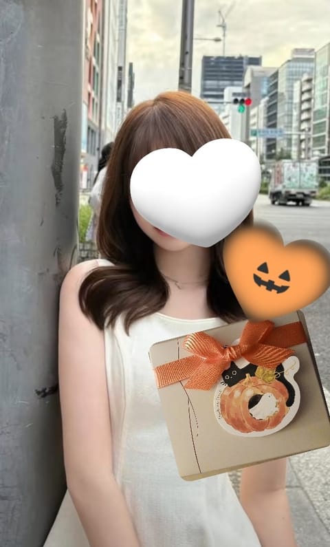 Rくん会いに来てくれてありがとう︎🍭🍬🍫🍿🎃︎🤍(๑ᵔ⤙ᵔ๑)

楽しかったね🍒

ハッピーハロウィン👻🍭🎃🧙‍♀️🐈‍