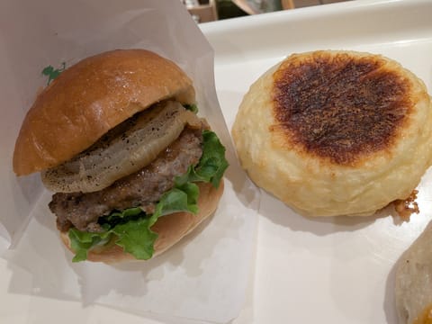 本日も満枠ありがとうございました！
以前お客様が教えてくださった、千葉名物？白子たまねぎ🧅を使った商品を見つけたので買っ