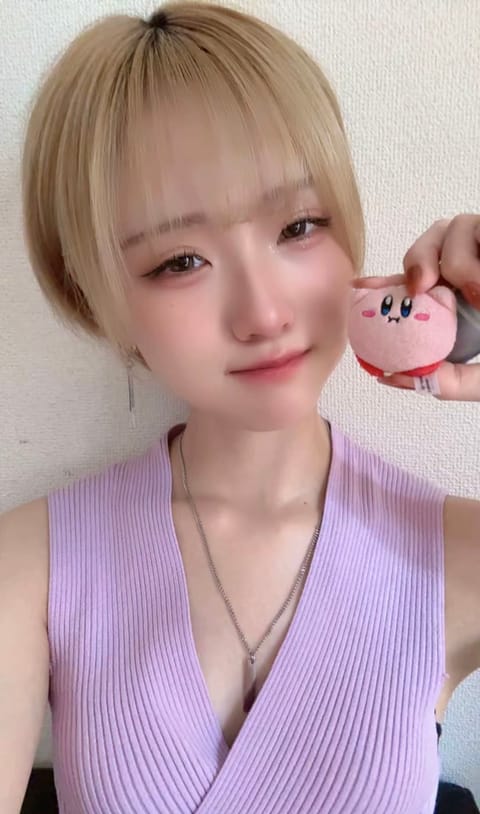 ご飯めちゃ食べるから友達からはカービィって言われてます( ⊃'-'⊂ )
ちなみにこの子頬張ってるからほおばりーって言う